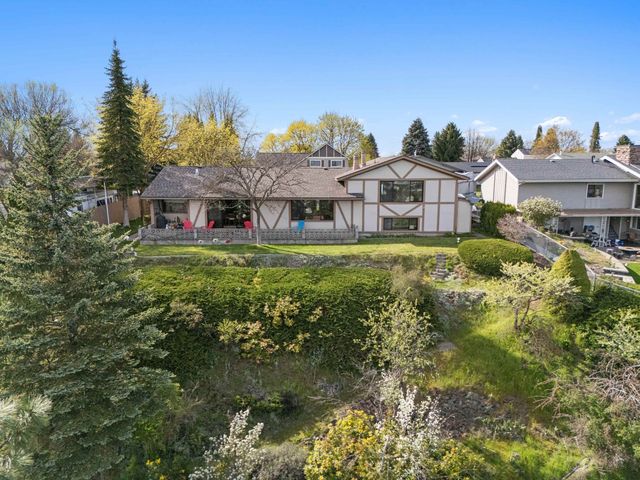 7910 N Panorama Dr, Spokane, WA 99208