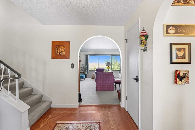 7910 N Panorama Dr, Spokane, WA 99208