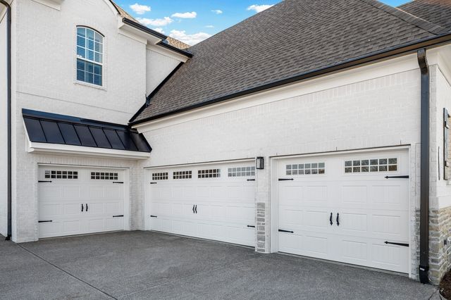 7293 Ruzek Ct, Fairview, TN 37062