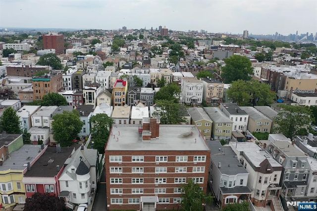 154 Bowers Street 2D, Jersey City, NJ 07307