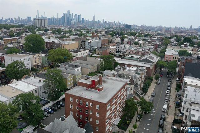 154 Bowers Street 2D, Jersey City, NJ 07307