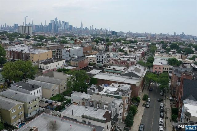 154 Bowers Street 2D, Jersey City, NJ 07307
