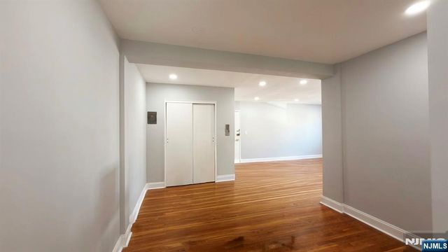 154 Bowers Street 2D, Jersey City, NJ 07307