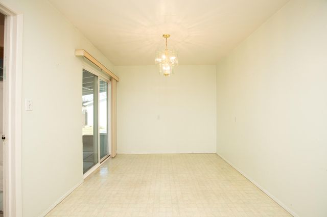 2100 Deerfield Avenue, Redding, CA 96002