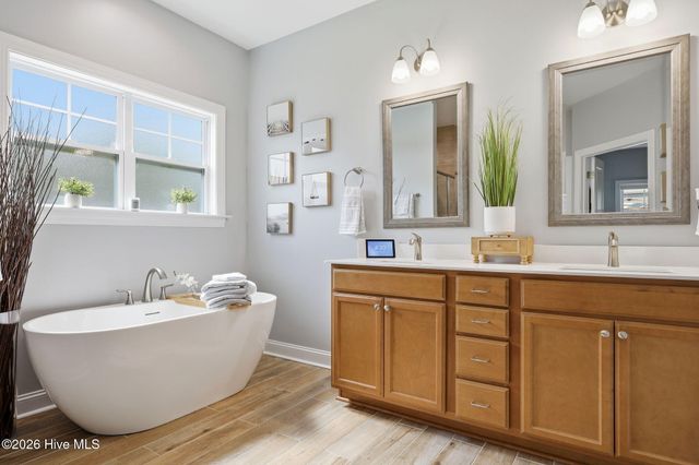 310 Shortleaf Drive, Grimesland, NC 27837