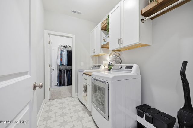 310 Shortleaf Drive, Grimesland, NC 27837