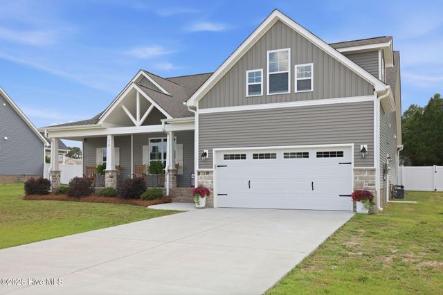 310 Shortleaf Drive, Grimesland, NC 27837