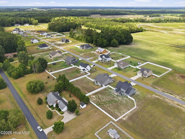 310 Shortleaf Drive, Grimesland, NC 27837