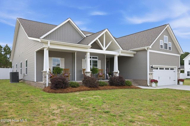 310 Shortleaf Drive, Grimesland, NC 27837