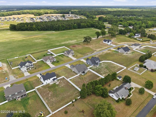 310 Shortleaf Drive, Grimesland, NC 27837