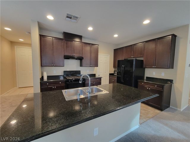 3705 CATAMOUNT CREEK Avenue 0, Las Vegas, NV 89141