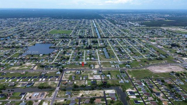 504 E Diplomat Parkway, Cape Coral, FL 33142