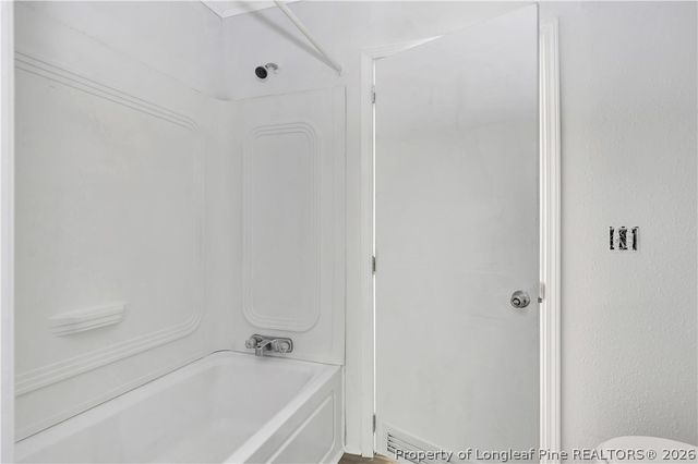 1234 Shaw Road, St Pauls, NC 28384