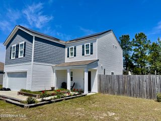 533 Draymore Drive NE, Leland, NC 28451