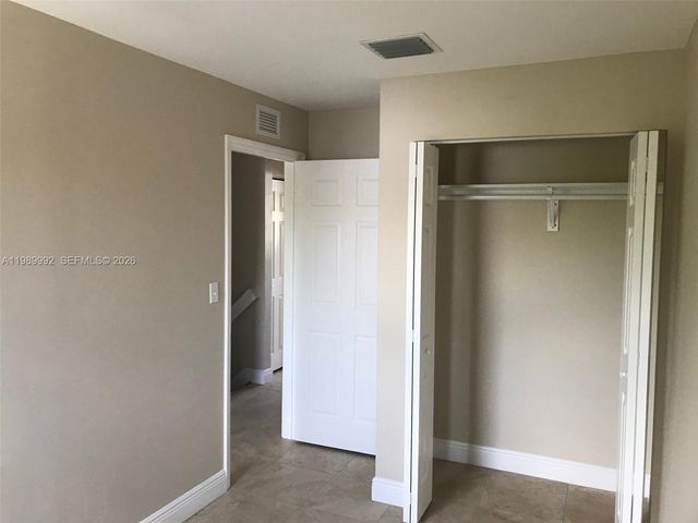 1990 NW 4th Ct 7, Miami, FL 33136