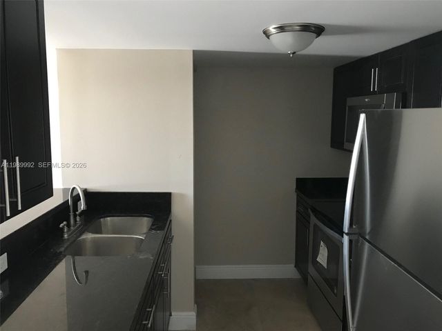 1990 NW 4th Ct 7, Miami, FL 33136