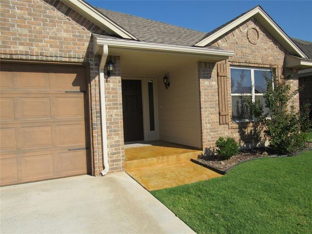 17516 Black Hawk Drive, Edmond, OK 73012