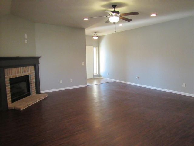 17516 Black Hawk Drive, Edmond, OK 73012