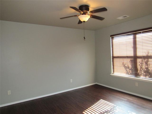 17516 Black Hawk Drive, Edmond, OK 73012