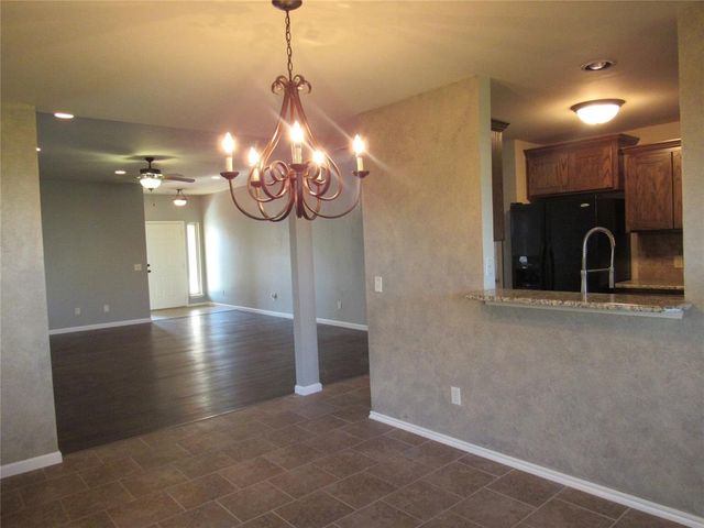 17516 Black Hawk Drive, Edmond, OK 73012