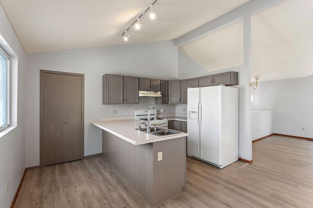 1807 Forest Lane, Crown Point, IN 46307
