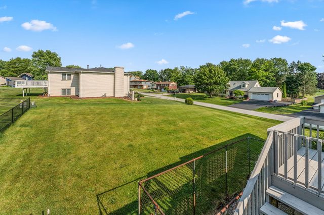 1807 Forest Lane, Crown Point, IN 46307