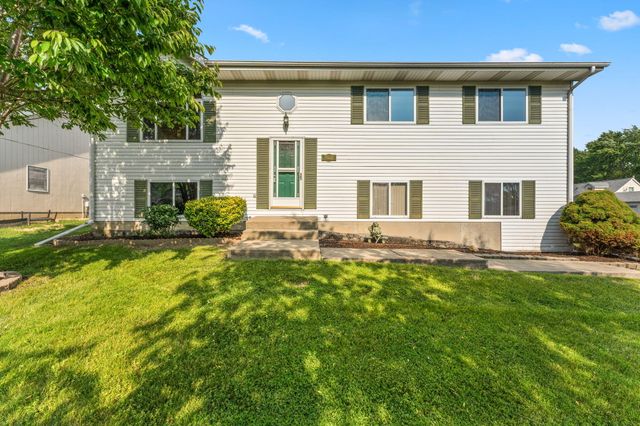 1807 Forest Lane, Crown Point, IN 46307