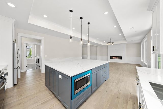 7620 Garden Lane, Justice, IL 60458