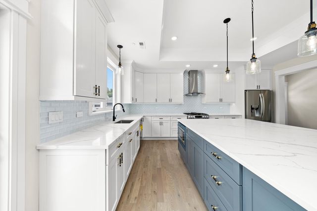 7620 Garden Lane, Justice, IL 60458