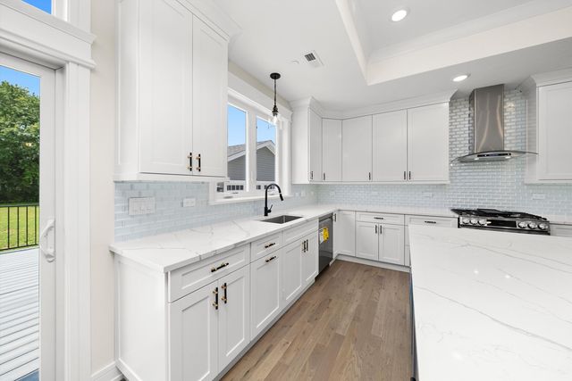 7620 Garden Lane, Justice, IL 60458