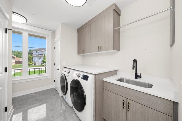 7620 Garden Lane, Justice, IL 60458