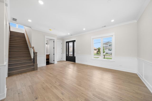 7620 Garden Lane, Justice, IL 60458