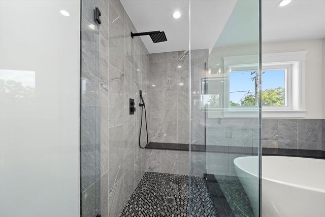 7620 Garden Lane, Justice, IL 60458