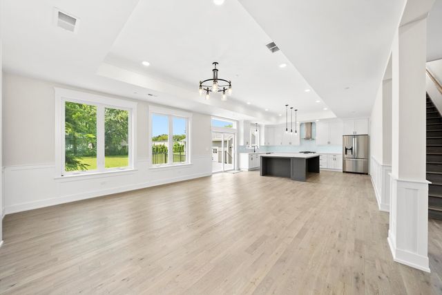 7620 Garden Lane, Justice, IL 60458