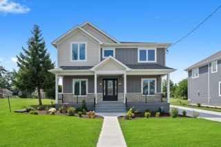 7620 Garden Lane, Justice, IL 60458