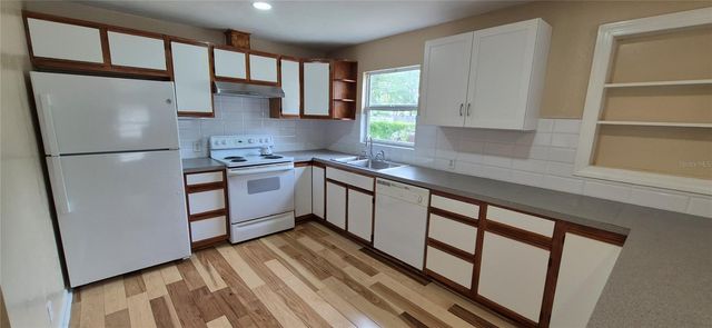 425 40TH AVENUE NE, St Petersburg, FL 33703