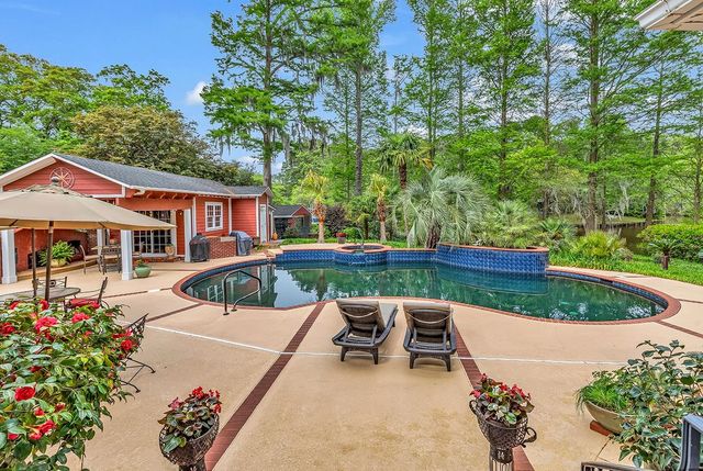 163 Angel Oak Dr., Pawleys Island, SC 29585