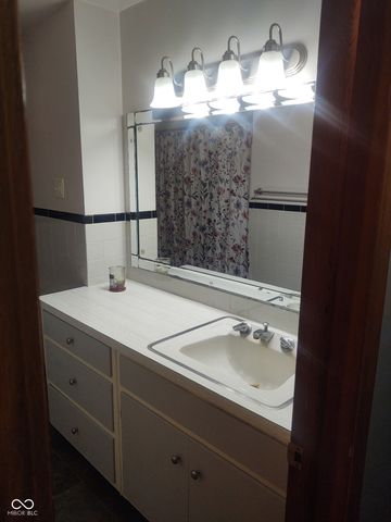 3502 S Sadlier Drive, Indianapolis, IN 46239