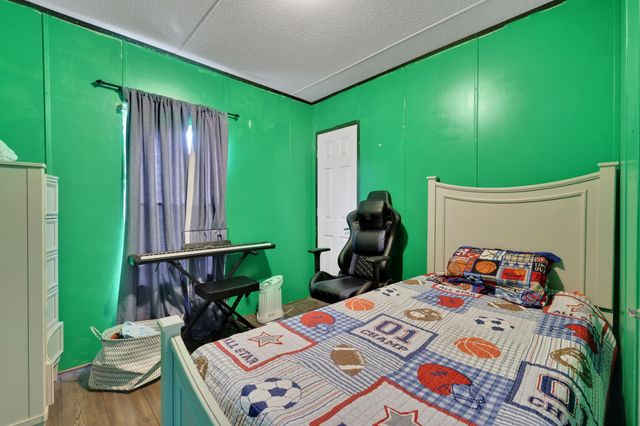 103 Sunset Lane, Somerville, TX 77879