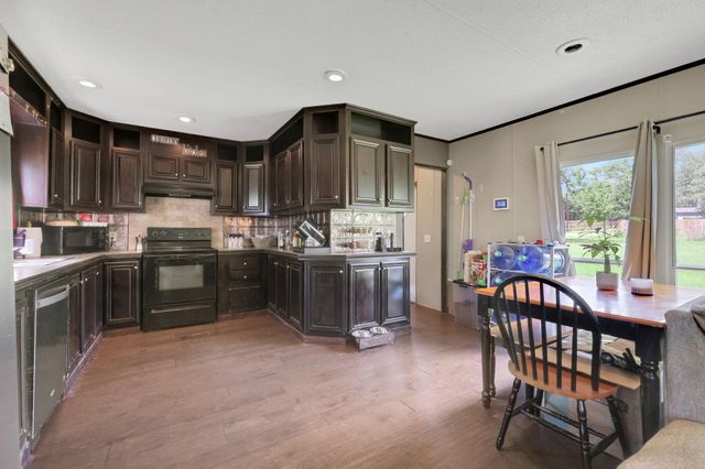 103 Sunset Lane, Somerville, TX 77879