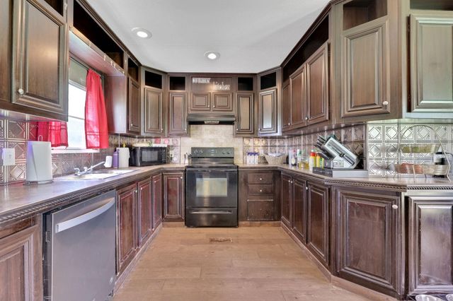 103 Sunset Lane, Somerville, TX 77879