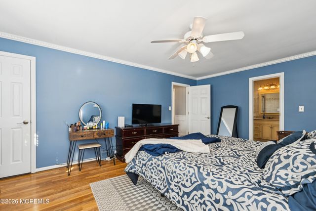 2 Livingston Drive, Howell, NJ 07731