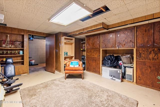 2 Livingston Drive, Howell, NJ 07731