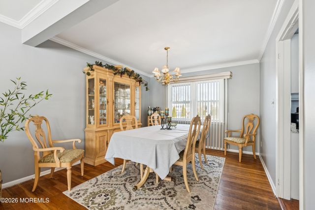 2 Livingston Drive, Howell, NJ 07731