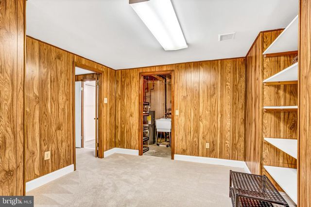 6066 HOLLOW HILL LN, Springfield, VA 22152