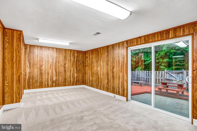 6066 HOLLOW HILL LN, Springfield, VA 22152