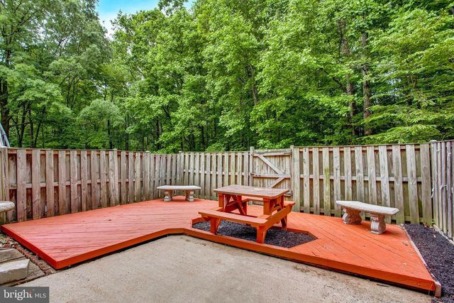 6066 HOLLOW HILL LN, Springfield, VA 22152