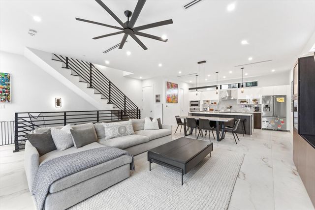 1048 N Victoria Park Road, Fort Lauderdale, FL 33304