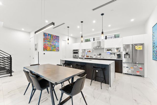 1048 N Victoria Park Road, Fort Lauderdale, FL 33304