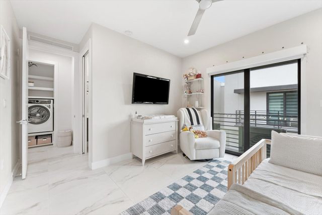 1048 N Victoria Park Road, Fort Lauderdale, FL 33304
